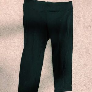 Cropped Black Ivivva Leggings!